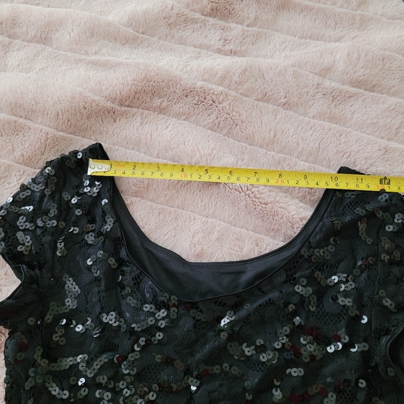 EXPRESS Black sequin Crop Top XS - Picture 11 of 13